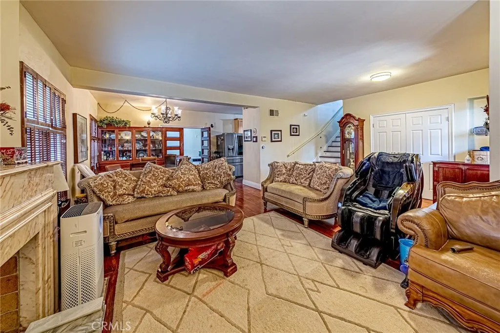 1151 Arapahoe Street, Los Angeles, California 90006 home-pic-2